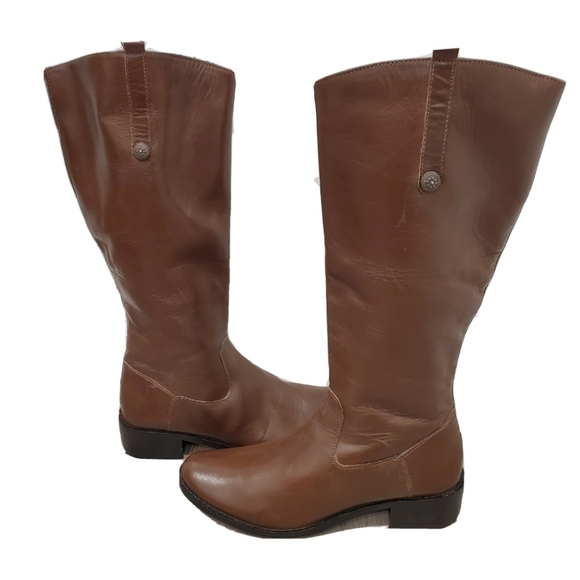 Catherine Malandrino Shoes - NEW Catherine Malandrino Brown Knee High Boots
